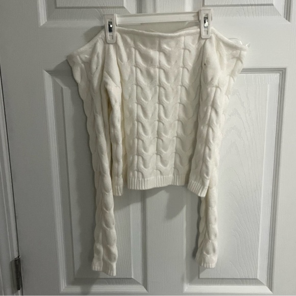 COPY - Hollister women’s white fuzzy soft cable knit off shoulder sweater - Picture 1 of 3